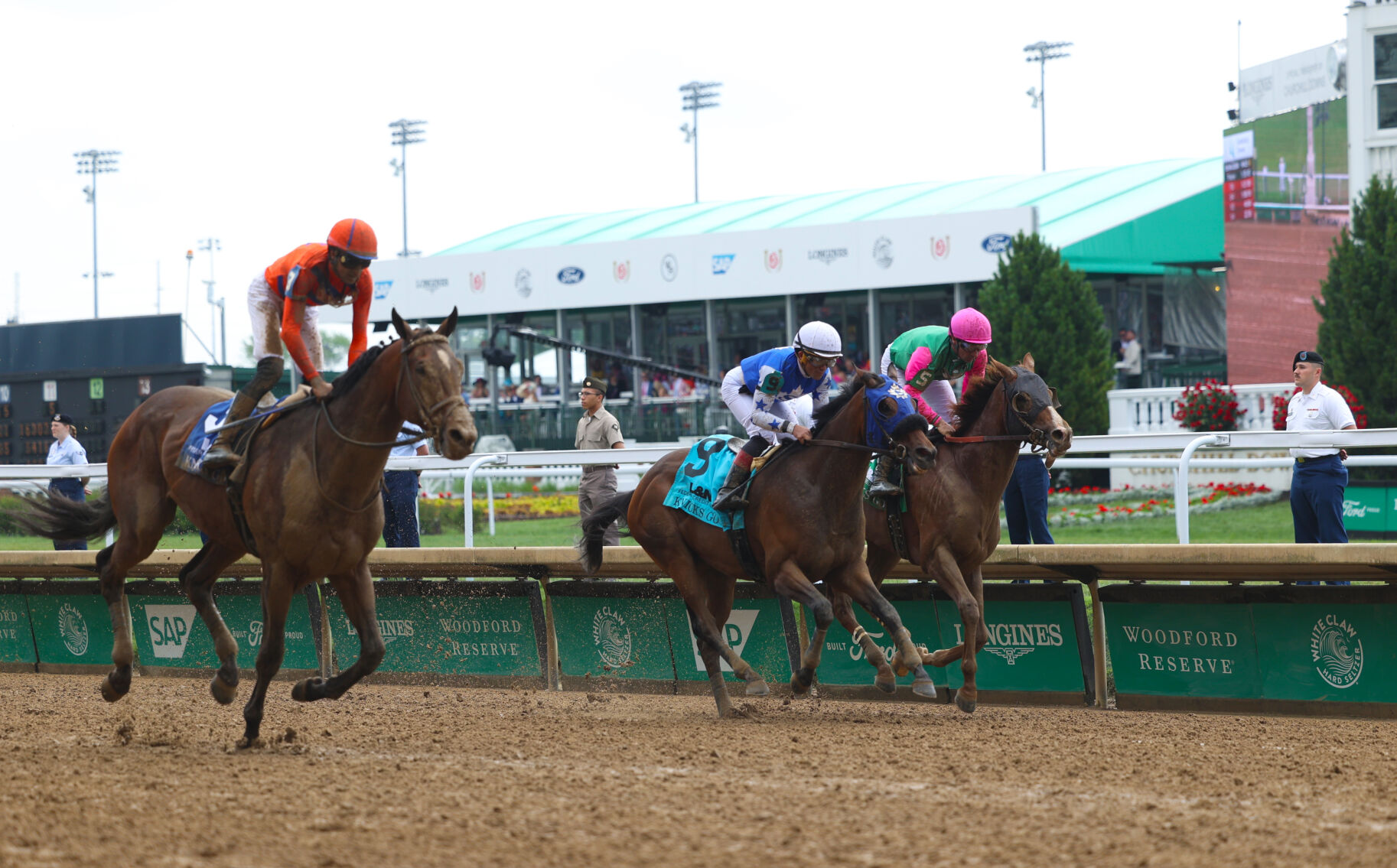 Horses run on Kentucky Derby Day at Churchill.JPG